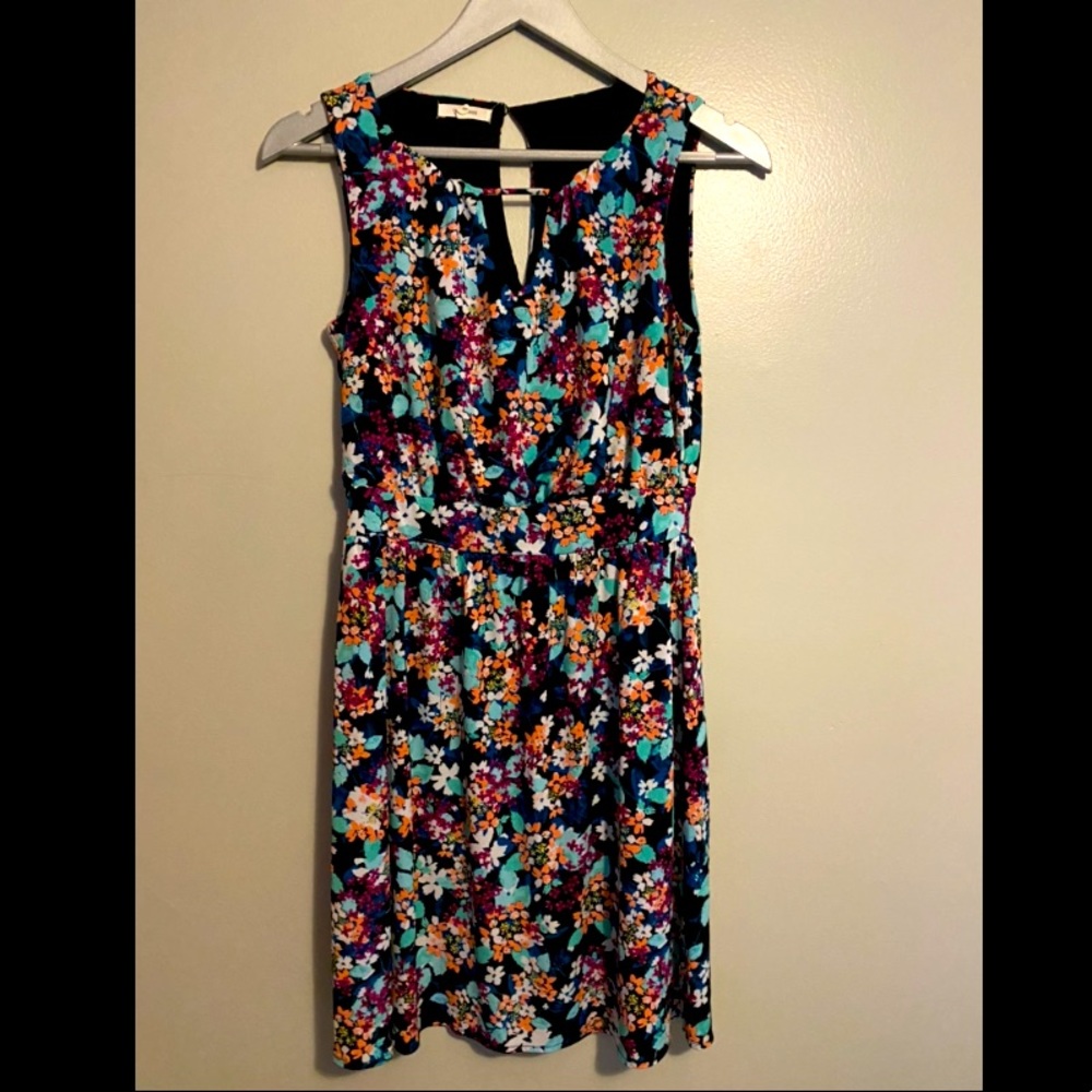 Cute summer dress!
